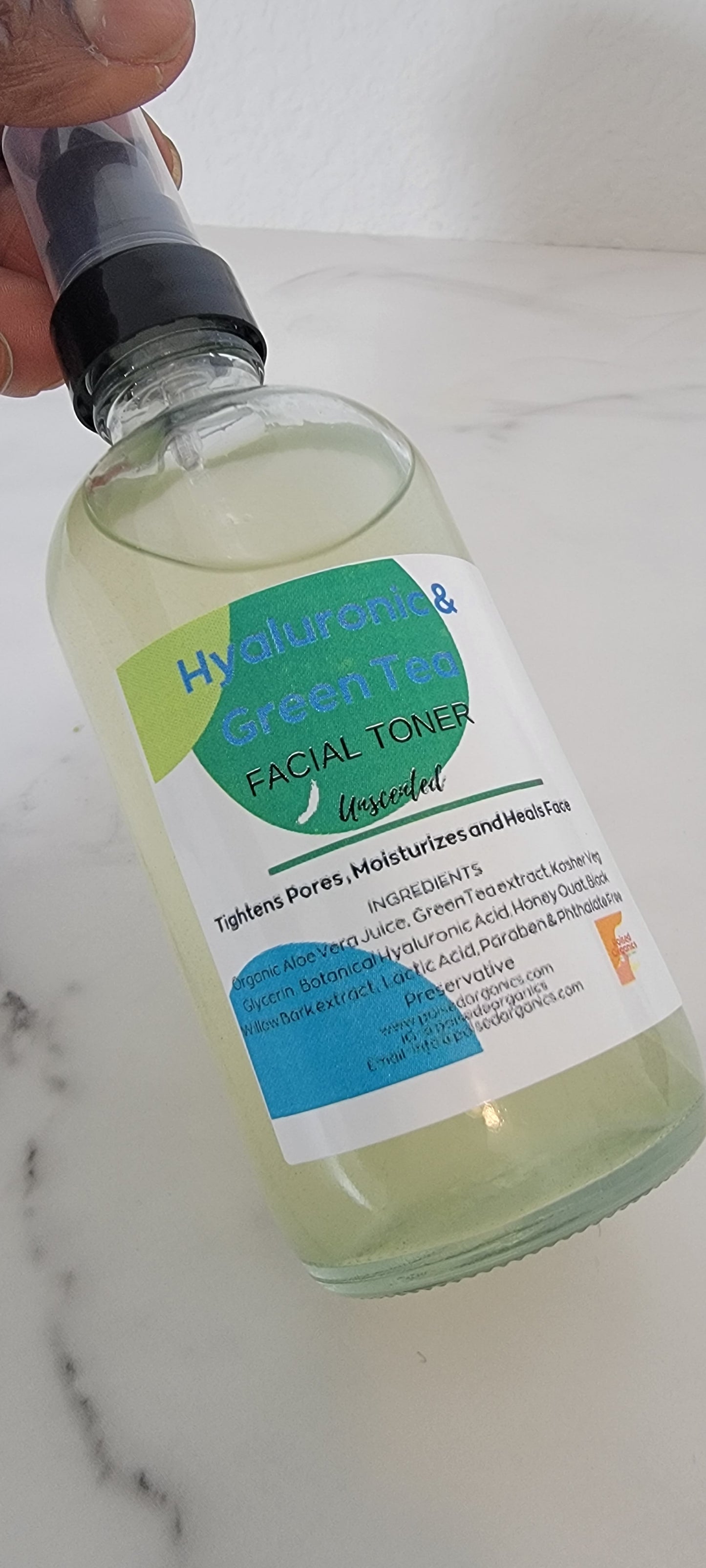 Hyaluronic & Green Tea Facial Toner. 4 oz