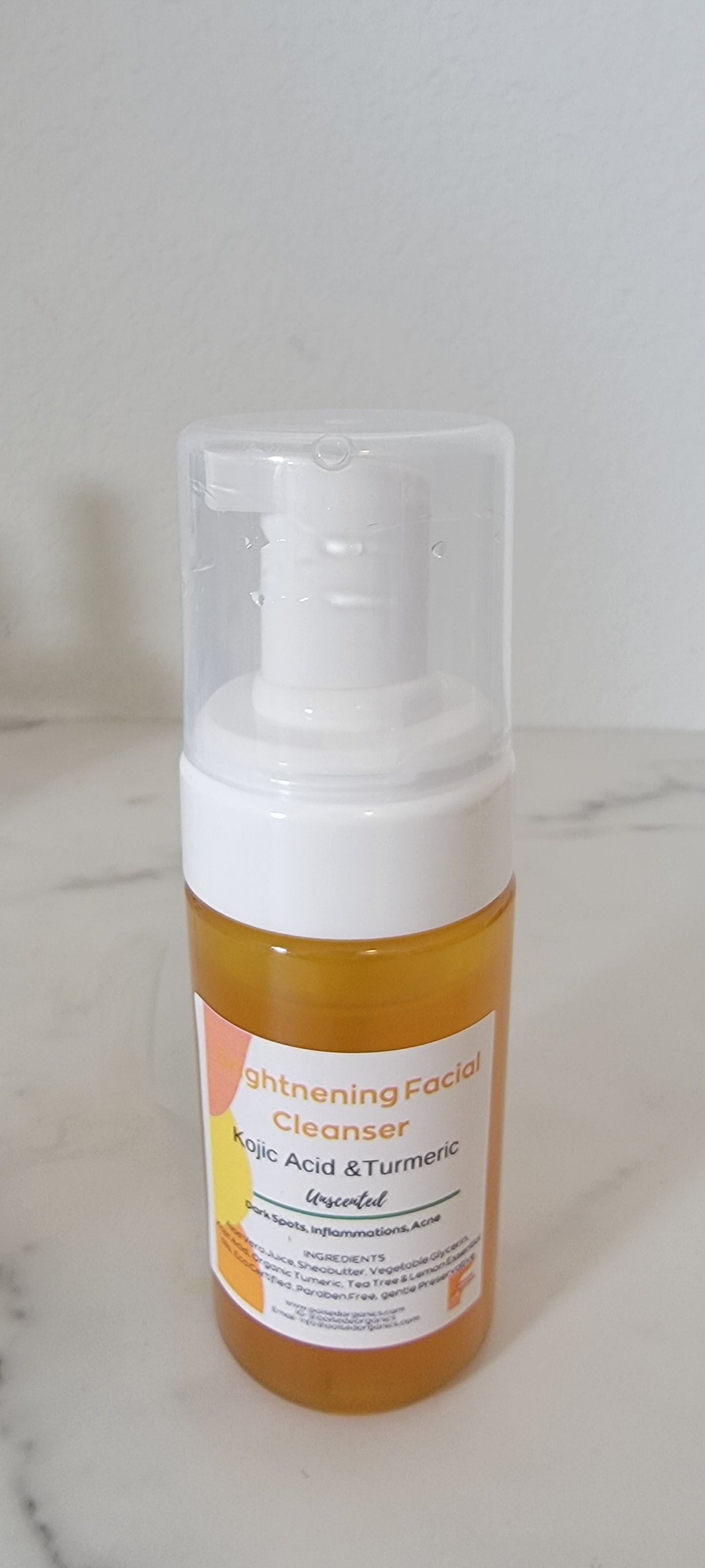 Brightening Facial Cleanser. ( Kojic Acid & Turmeric). 4 oz